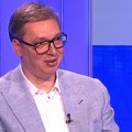 Vučić priča vic "Gde su ti otac i majka..."