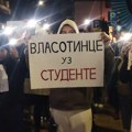 Više od hiljadu ljudi u Vlasotincu na petim protestima