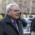 Albanski lobista Bob Menendez osuđen na 11 godina zatvora za primanje mita