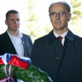 Premijer Macut položio venac na Spomenik neznanom junaku povodom Dana pobede