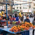 Jagode 2,5€, hleb 1,10, paradajz 1,25: Ovo su cene na pijacama i marketima u Grčkoj, jedna stvar je baš skupa!