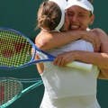 Veronika Kudermetova i Elis Mertens osvojile Vimbldon u dubl konkurenciji