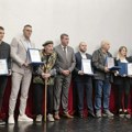 Sećanje na prošlost i počast onima koji grade budućnost