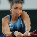 Igrala finale Rolan Garosa i Vimbldona, sada šokantno ispala već u 2. kolu u Parizu od 63. igračice sveta