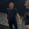 Mala Čana napala čoveka iz Semus-a zbog fotografije sa porodicom, supruga pevača napravila haos na komemoraciji