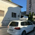 Automobil koji kruži Leskovcem nije „Oko sokolovo“, već proverava da li ste platili parking