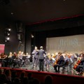 Koncert Simfonijskog orkestra za pamćenje – nežno i romantično uveo leskovačku publiku u svet klasične muzike