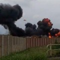 Užasna tragedija u Italiji: Vojni avion pao na automobil, poginula devojčica (5)! (video, foto)