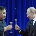 Istorijski susret Kim Džong Un pozvao Putina u Pjongjang