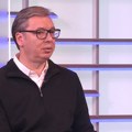 Vučić: Čekamo odluku Komisije, marže ne mogu biti 36 odsto, a kamate 29