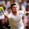 "Novak može ovako još 5 sati, ja ne, kako da ga pobedim?" Kecmanović surovo iskren posle poraza na Vimbldonu