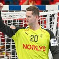 Meler sluša suprugu