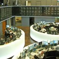 Blagi rast akcija na evropskim berzama, dolar ojačao