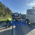 Potpuno smrskan automobil, autobus slupan u kanalu: Ovo su prve slike sa mesta teške nesreće kod Čačka (FOTO)(VIDEO)
