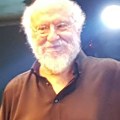Umro legendarni grčki muzičar