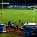 Jeziva scena u Lučanima! Treneru Radničkog pozlilo, srušio se usred meča