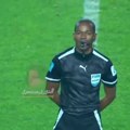 Priđi mu ako smeš: Svirao sporan penal, pa uradio nešto zbog čega niko na stadionu nije ni pomišljao da prigovori!