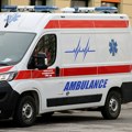 Bačka Palanka uz studente: Žena pala s nosila Hitne pomoći, preminula u Urgentnom centru