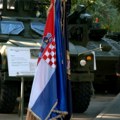 Knin – Hrvati slave "Oluju", Srbi se sećaju pogroma i tuguju za izgubljenim ognjištem