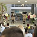 PRVI PUT U ŠKOLSKIM KLUPAMA: Bajićeva škola dočekala 54 nova prvaka