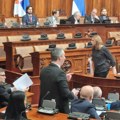 Miroslav Aleksić ukazao na povredu poslovnika, Orlić oštro reagovao (VIDEO)