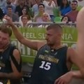 Nikola Jokić ne prestaje da pravi šou: Luku Dončića polio vodom na klupi, a sa Bobijem Marjanovićem napravio ludilo u…