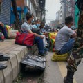 AP: Nakratko ukinut policijski čas u Nepalu, pitanje narednog lidera neizvesno