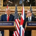 Трамп поручио Стармеру: Употребите војску против илегалних миграција