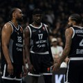 (Poluvreme) željko izvlači maksimum, ima samo tri raspoložena igrača: Asvel furiozno krenuo, Partizan se dva puta magično…