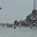 Blizu 49.000 ljudi prešlo iz Maroka na špansku teritoriju: Vlada u Madridu