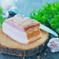Bela slanina za pluća: Evo da li je tačno da je efikasan lek ili je samo izmišljena priča