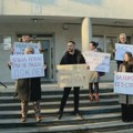 Protest u Sremskoj Mitrovici zbog akušerskog nasilja, obratila se i Marica Mihajlović