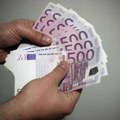 Merdare: Zaplenjeno 30.000 evra u ručnom frižideru