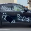 "Zgadiše mi se ljudi u sekundi": Neko je sprejom na crnom autu ispisao "Muvaš klinke, pi**a, pedofil", ali pogledajte koliko…