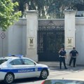 Iz samostrela upucan pripadnik Žandarmerije ispred ambasade Izraela u Beogradu