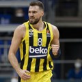 Turci ovacijama rasplakali Gudurića: Marko jedva priveo meč kraju (VIDEO)