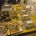 Štrudle, kiflice, gulaš od 70 kg mesa, kolači, voće, sokovi: Kako Novosađani dočekuju studente i građane