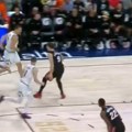 Ovo ne može da se uradi ni na video igrici: Pogledajte gde je Jokić provukao loptu, svi ostali skamenjeni