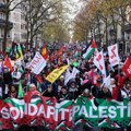 Десетине хиљада људи протестовало у Паризу у знак подршке Палестинцима у Гази