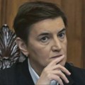 Brnabić: Transparent DS skinut sa Skupštine na moju inicijativu, zgrada kulturno dobro