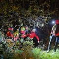 Njihovom prisebnošću izbegnuta veća tragedija: Vatrogasci-spasioci izvukli dečaka na kog je pala stena