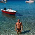 Srpski glumac se skinuo u 49. godini i pokazao telo za desetku: Puca od mišića, ženama pale vilice