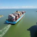 Maersk suspendirao prolazak kroz Crveno more za svoja plovila