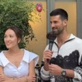 Sve pršti od glamura - Jelena i Novak u fantastičnoj odevnoj kombinaciji: Sve oči uprte u Noletovu neobičnu jaknu - evo…