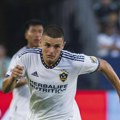 MLS: Četvorka Galaksija, Joveljić postio