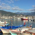 Strani turisti pobesneli: I lokalci beže napolje na odmor - "Kad naplaćuju par ćufti 30 evra a picu 17..."