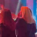 Milica Todorović zamešala na Marijinom koncertu: Plesala u 1. redu sa sestrama uz taktove kao da je sama