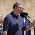 Vučić: "Najvažnija stvar za Sombor je veliki investitor"; "Gas, struja i dobri putevi daju život gradovima"
