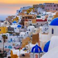 Turisti satima čekaju u redu na Santoriniju zbog ove fotografije: Na mrežama nastao haos