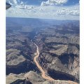 Haos u nacionalnom parku: Poplave odnele jedan život, 10 se vode kao nestali (foto/video)